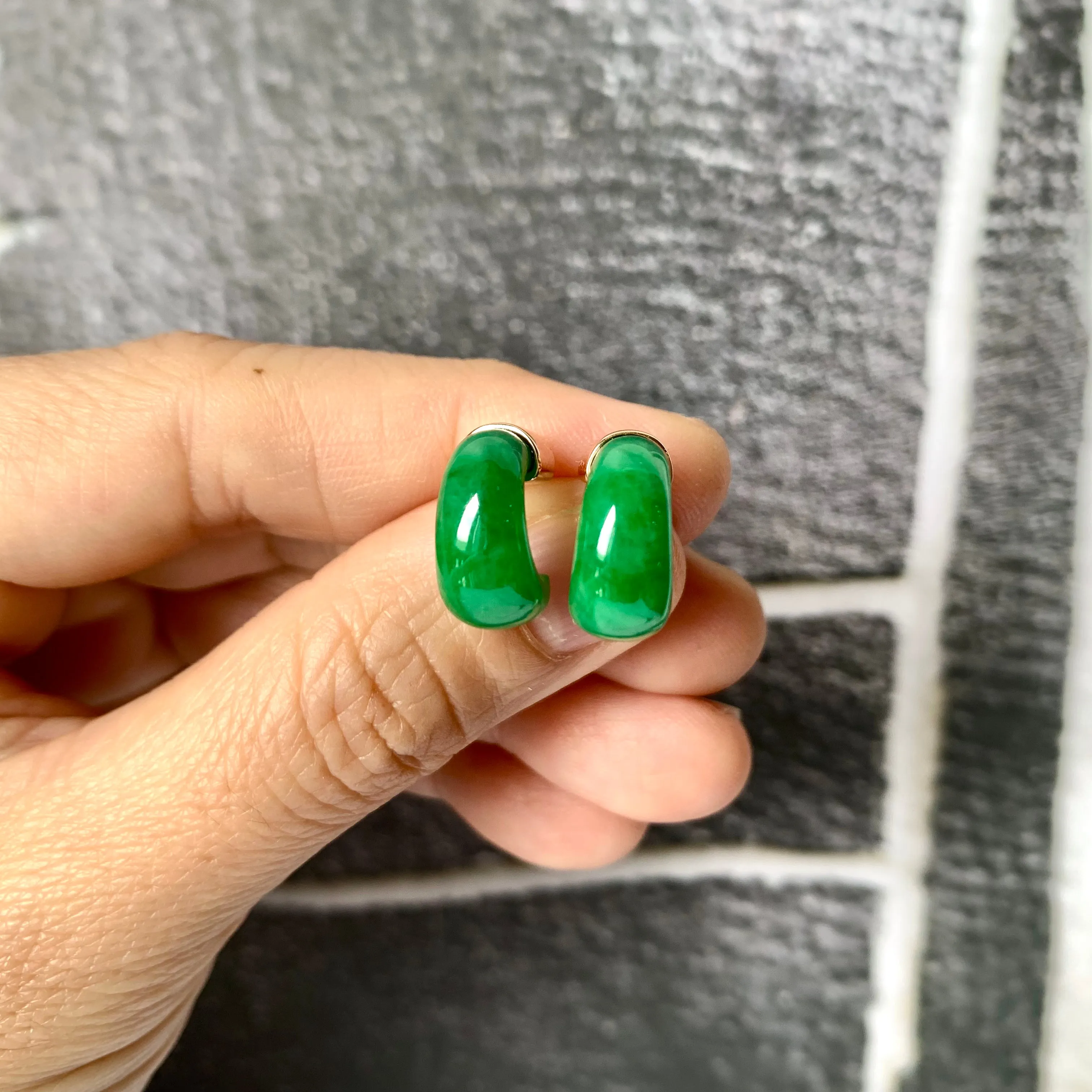 A-Grade Natural Imperial Green Jadeite Cloop Earring Studs No.180808