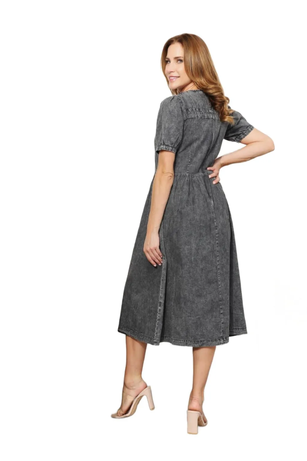 And The Why  Full Size Washed Chambray Midi Dress