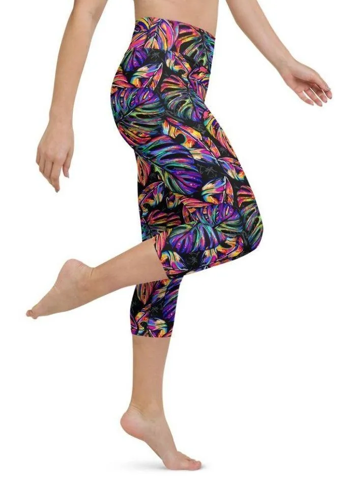 Artsy Tropical Yoga Capris