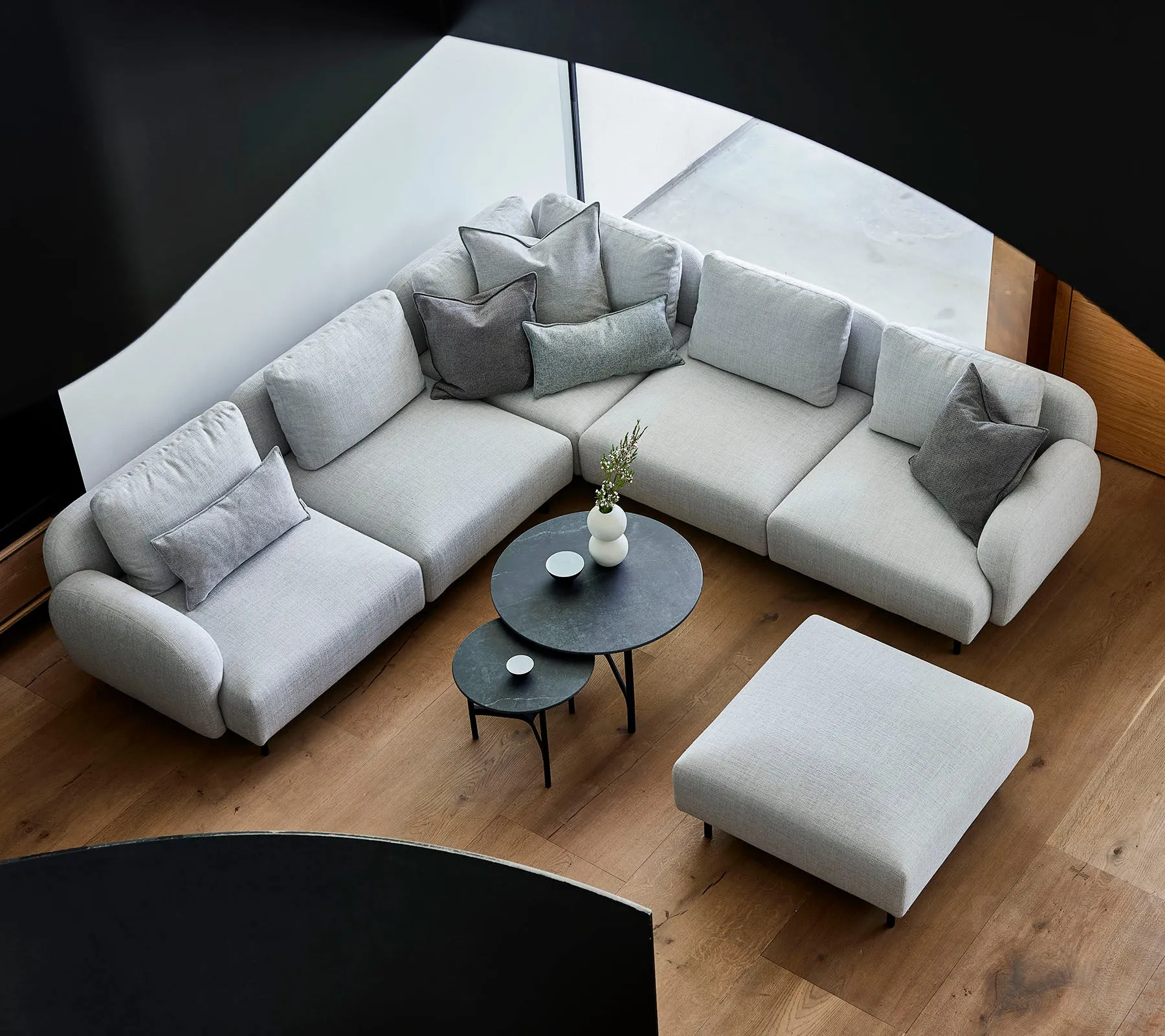 Aura 2-seater sofa with high armrest (9)