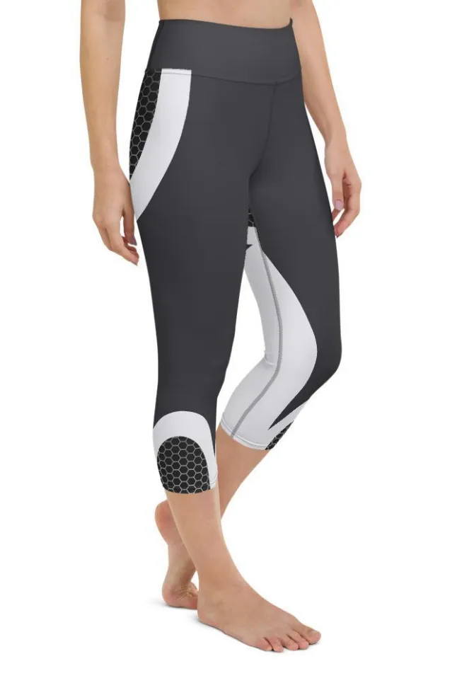 Beehive Geometric Yoga Capris Onyx Gray