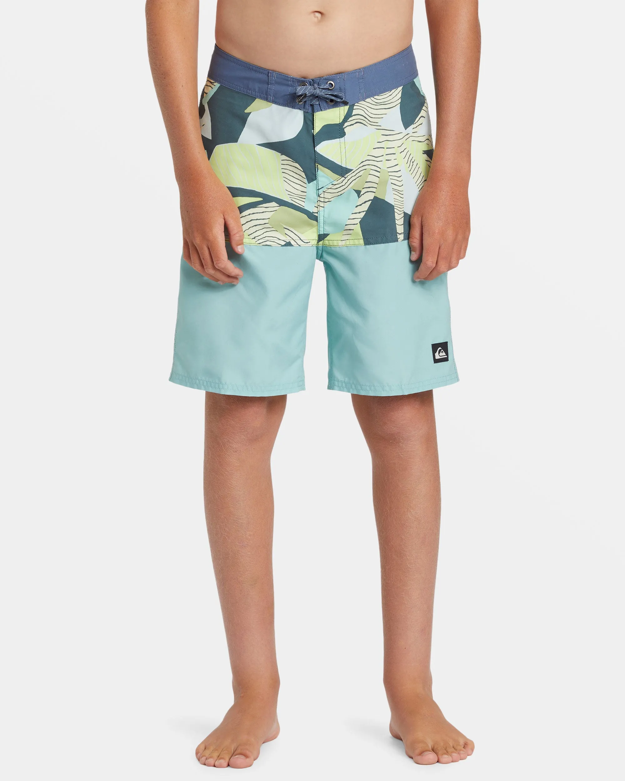 Boys 8-16 Everyday Division 17" Boardshorts - Aquifer