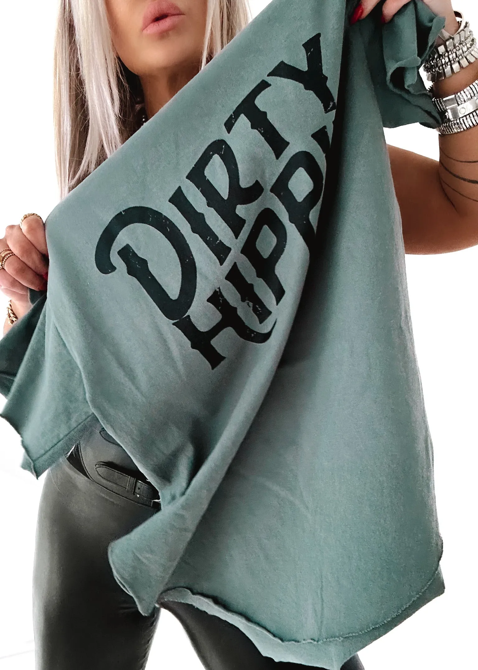 DIRTY HIPPIE SIDE SLIT TEE