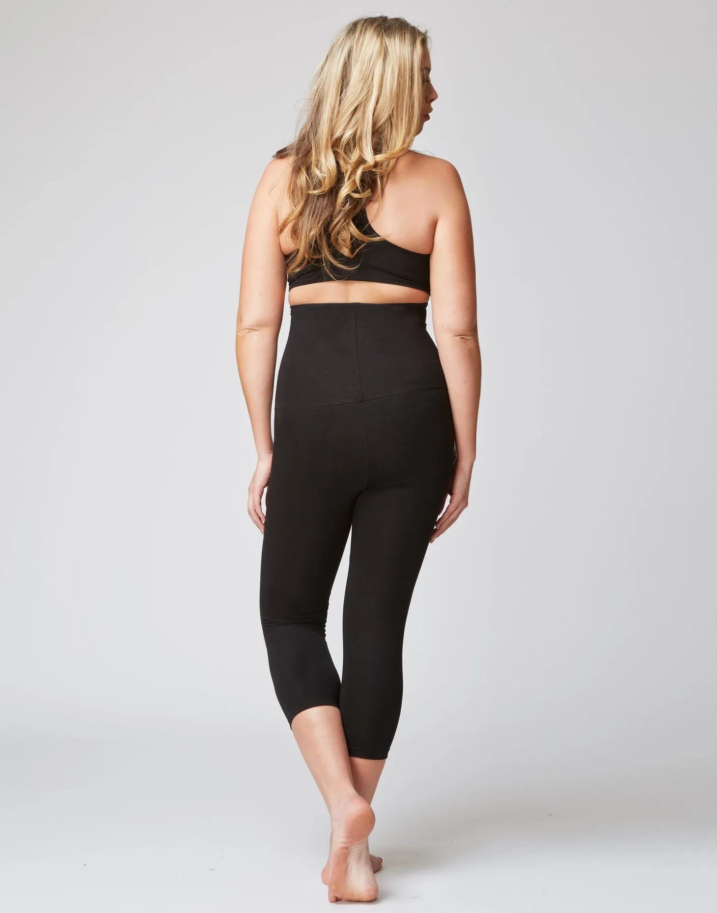 Extra Strong Compression Cropped Leggings with High Waisted Tummy Control and Side Pockets Black