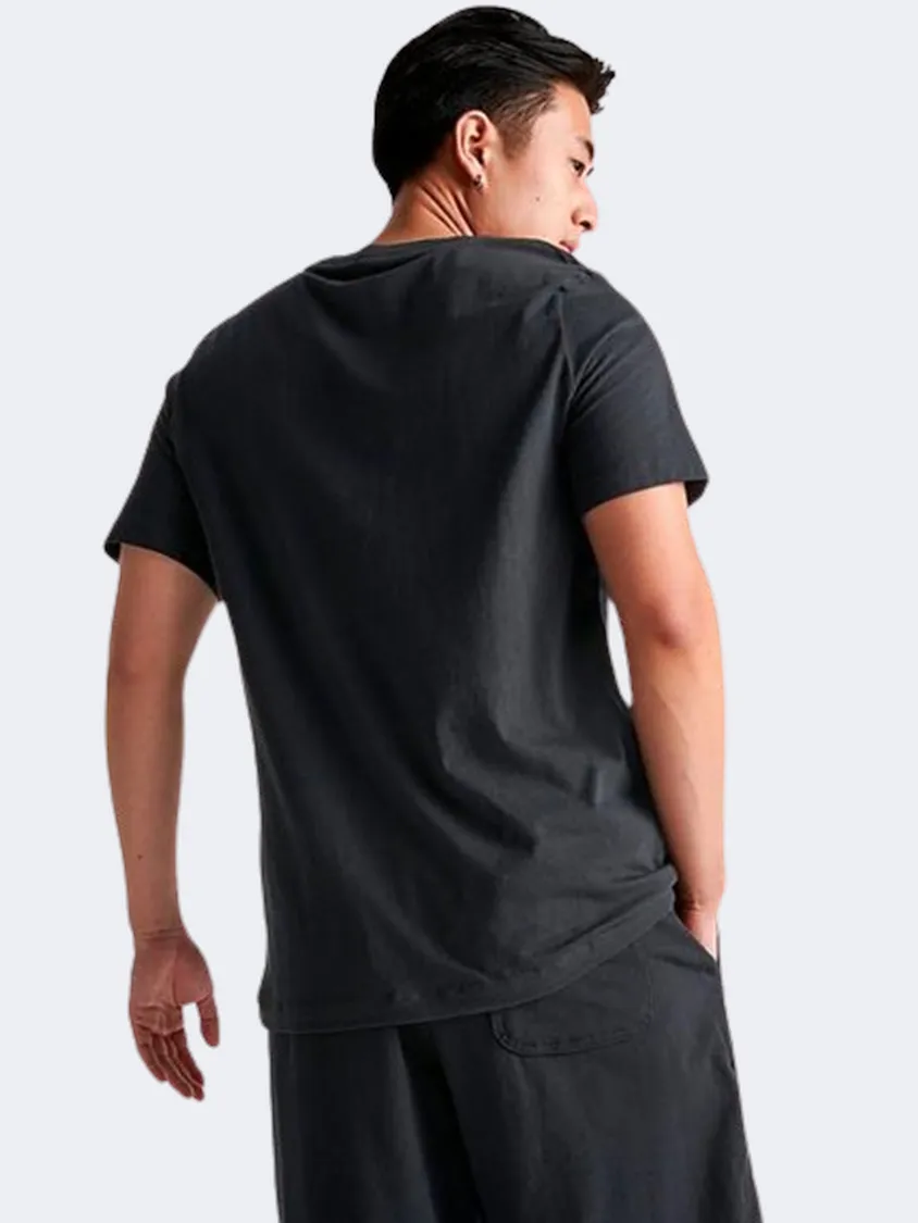 Nike Club Men Lifestyle T-Shirt Black/White/Grey