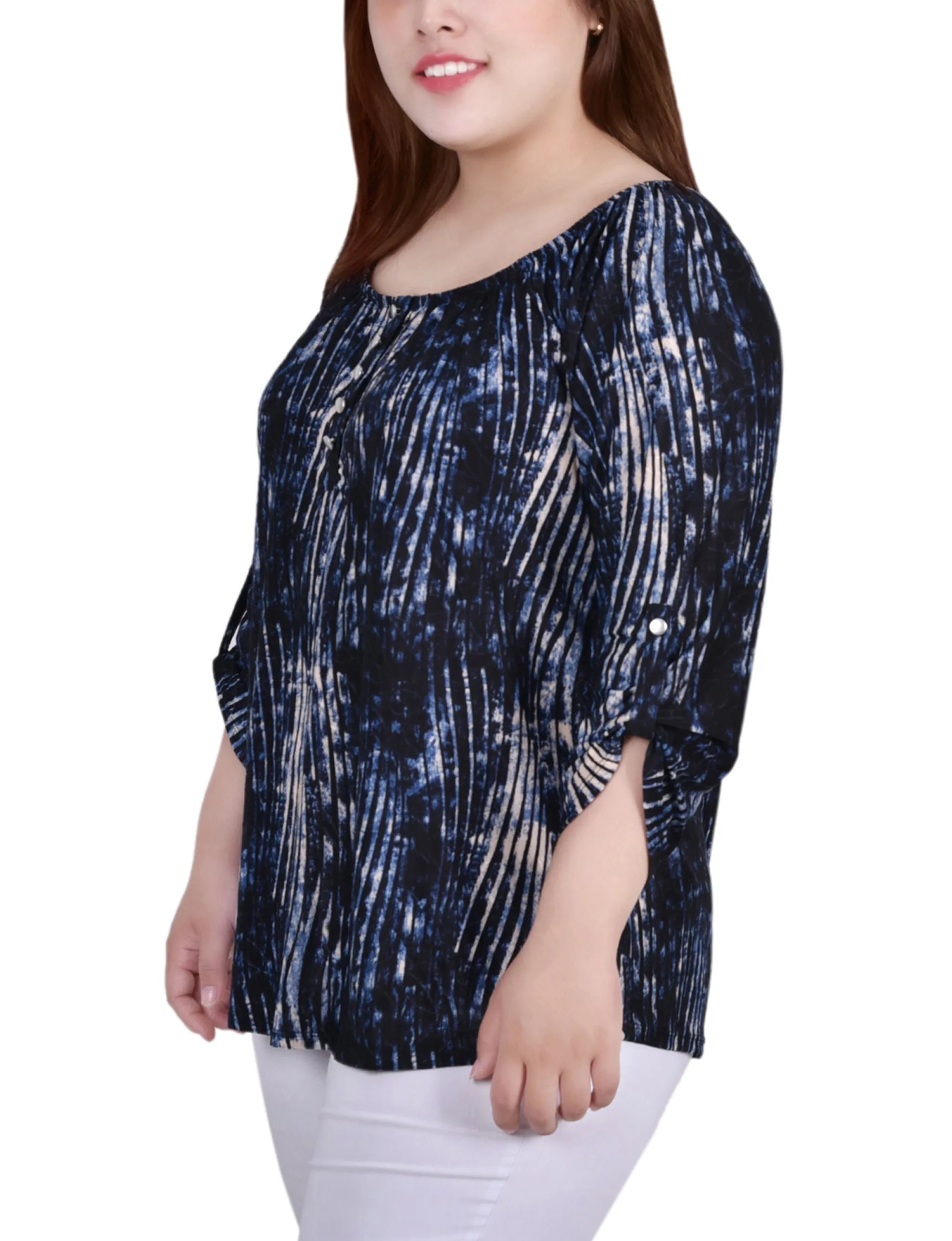 Plus Size 3/4 Push Tab Round Neck Top