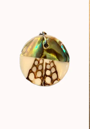 Shell Disc Pendant