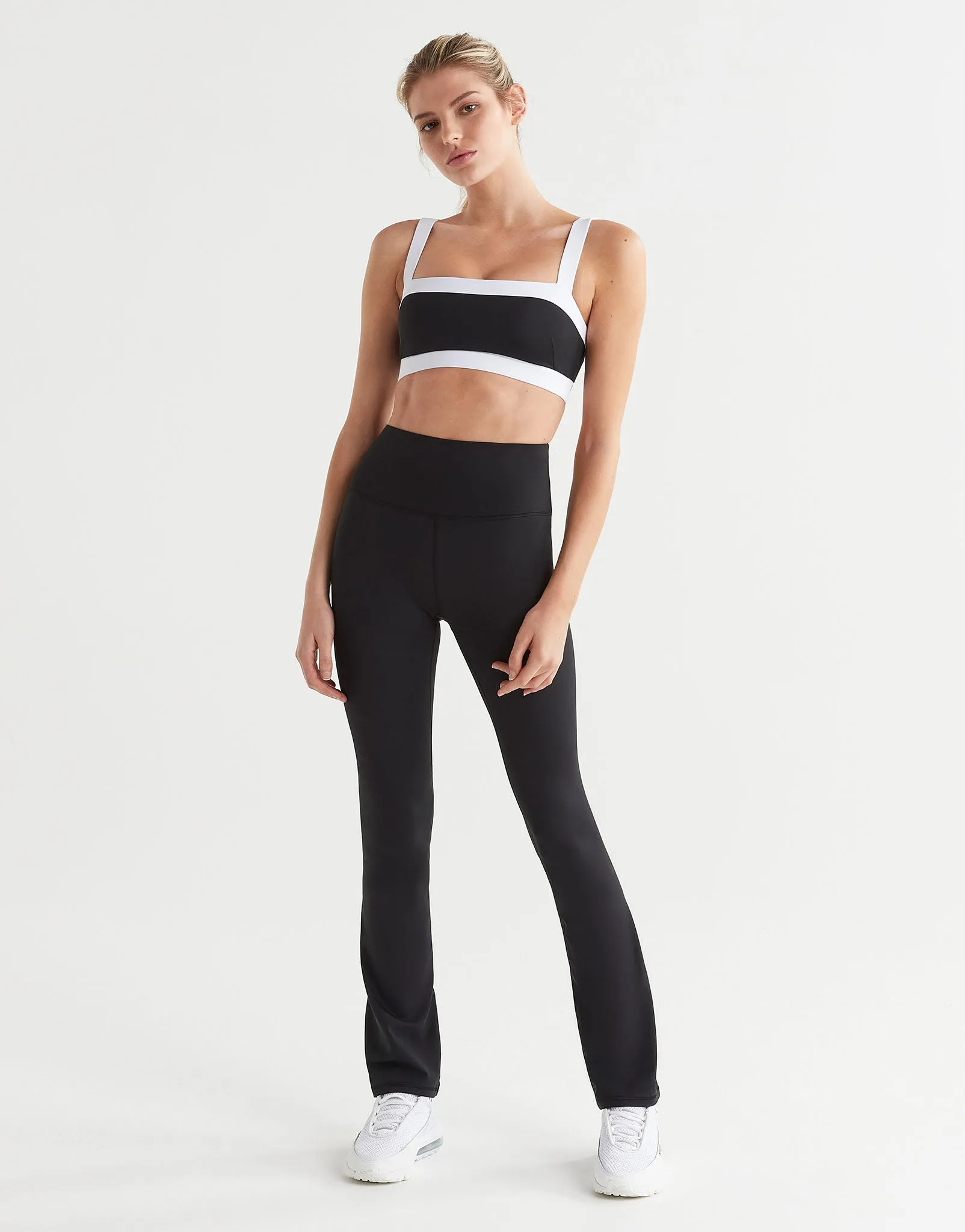 ZARRA Bootcut Legging Fit - Black